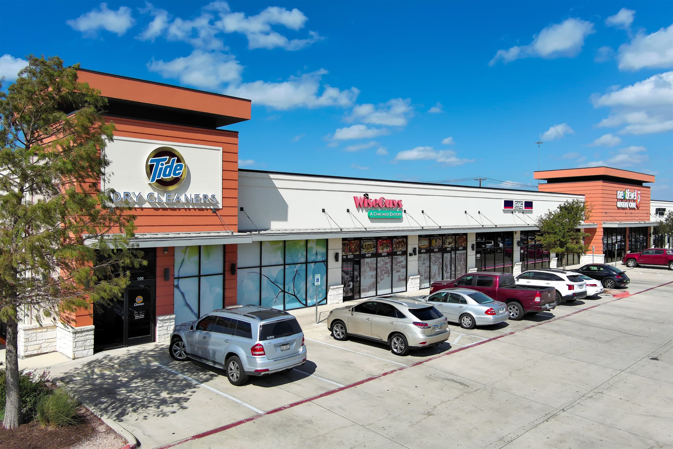 SRS Real Estate Partners Facilitates Sale of The Shops at Greenlawn in Round Rock