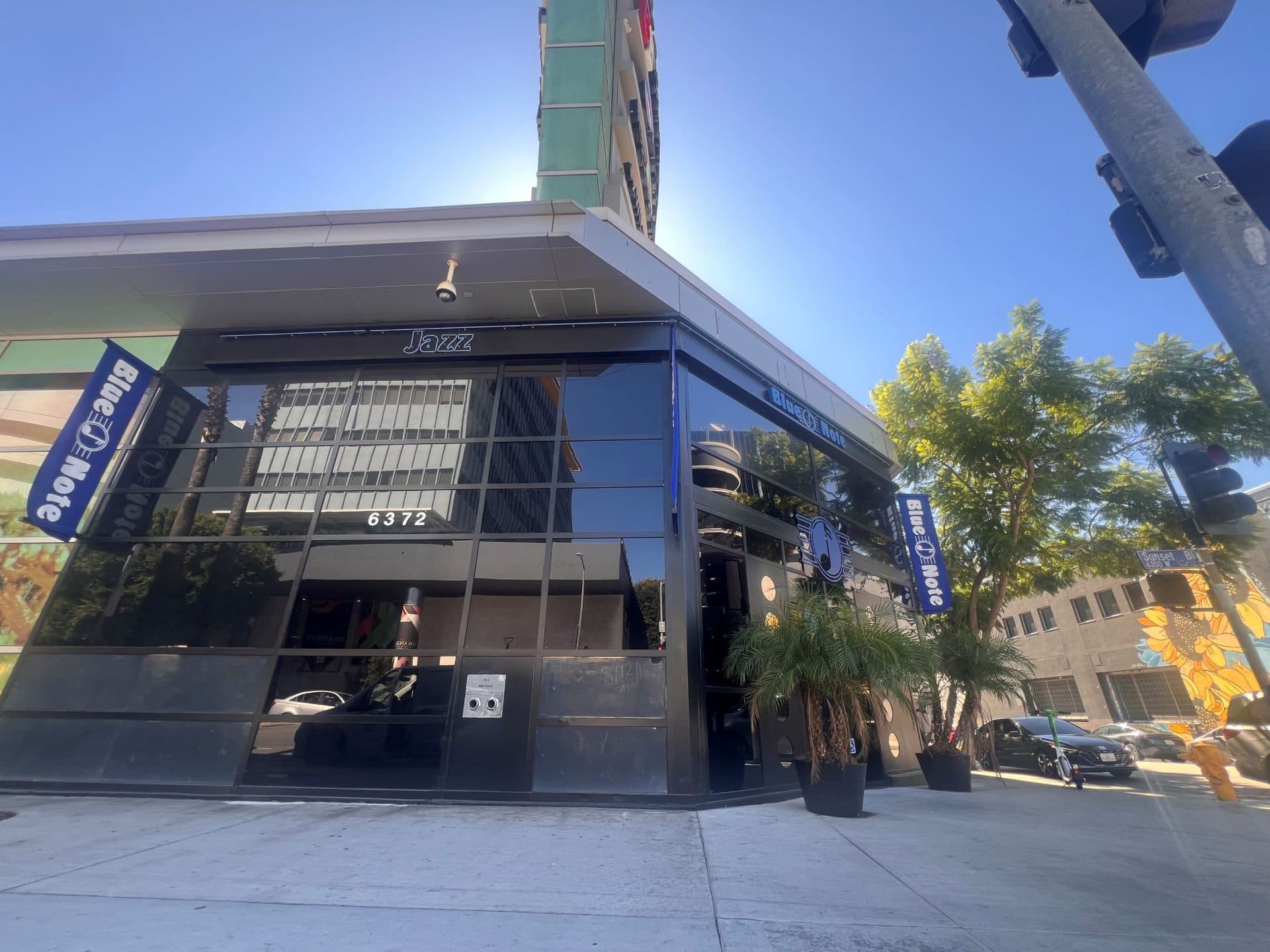 Blue Note Entertainment Group Opens Jazz Club in Hollywood Entertainment Center