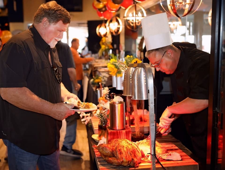 Galuppi's Offers Thanksgiving Dining Solutions for South Florida Families