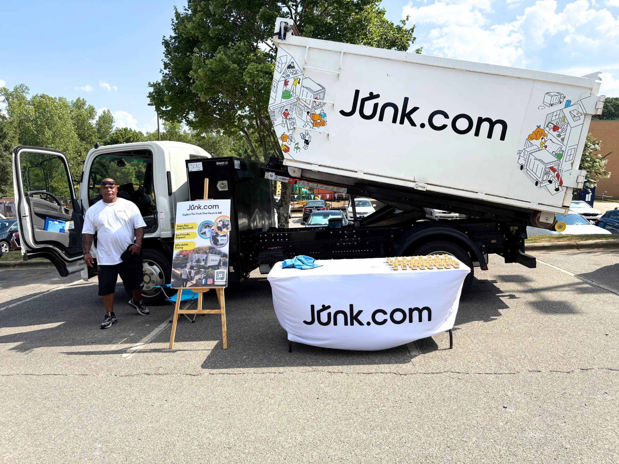 Junk.com Brings Eco-Conscious Fun to Charlotte Families at Touch-a-Truck Event