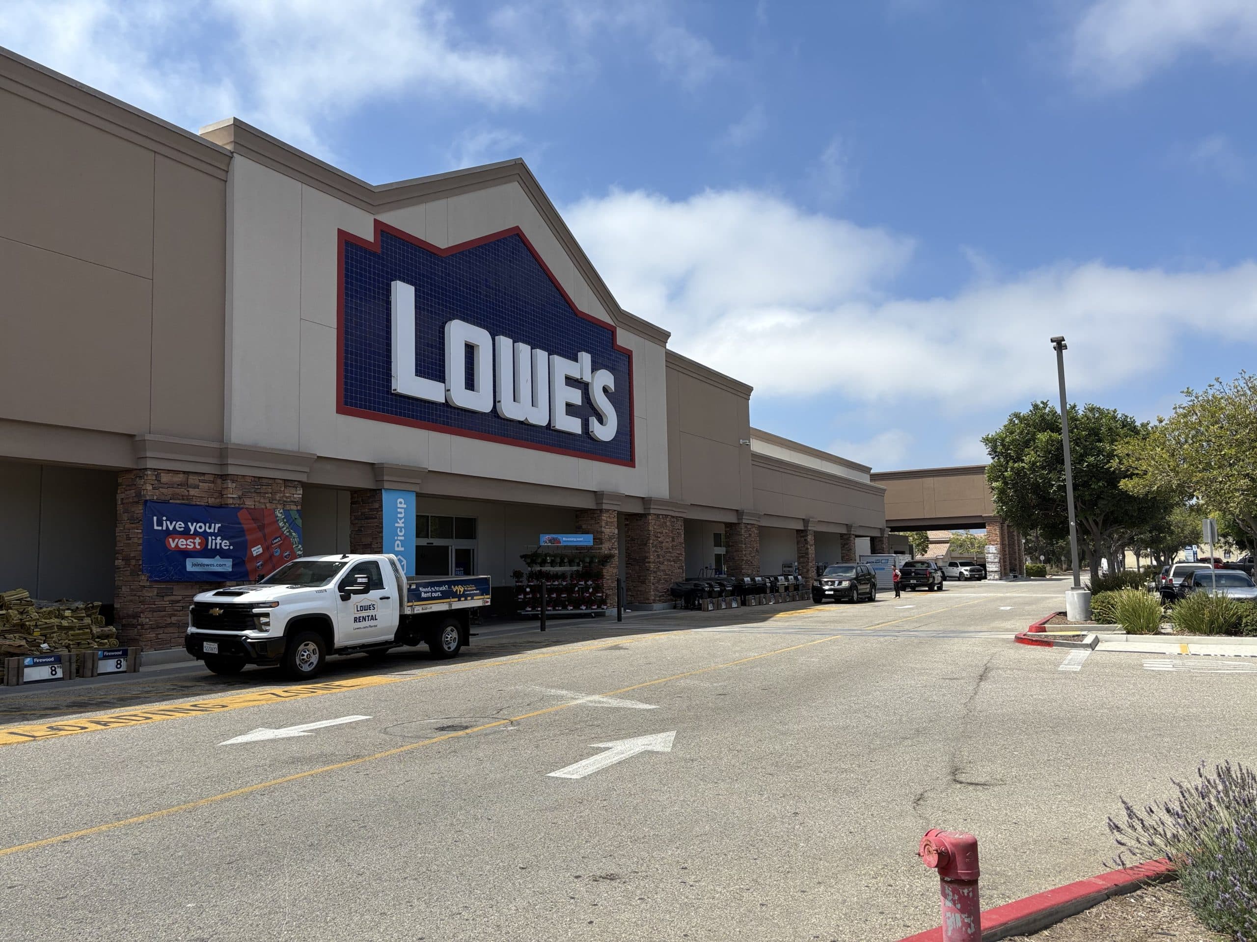 NewMark Merrill Assumes Management of Fully Leased Oxnard Retail Center