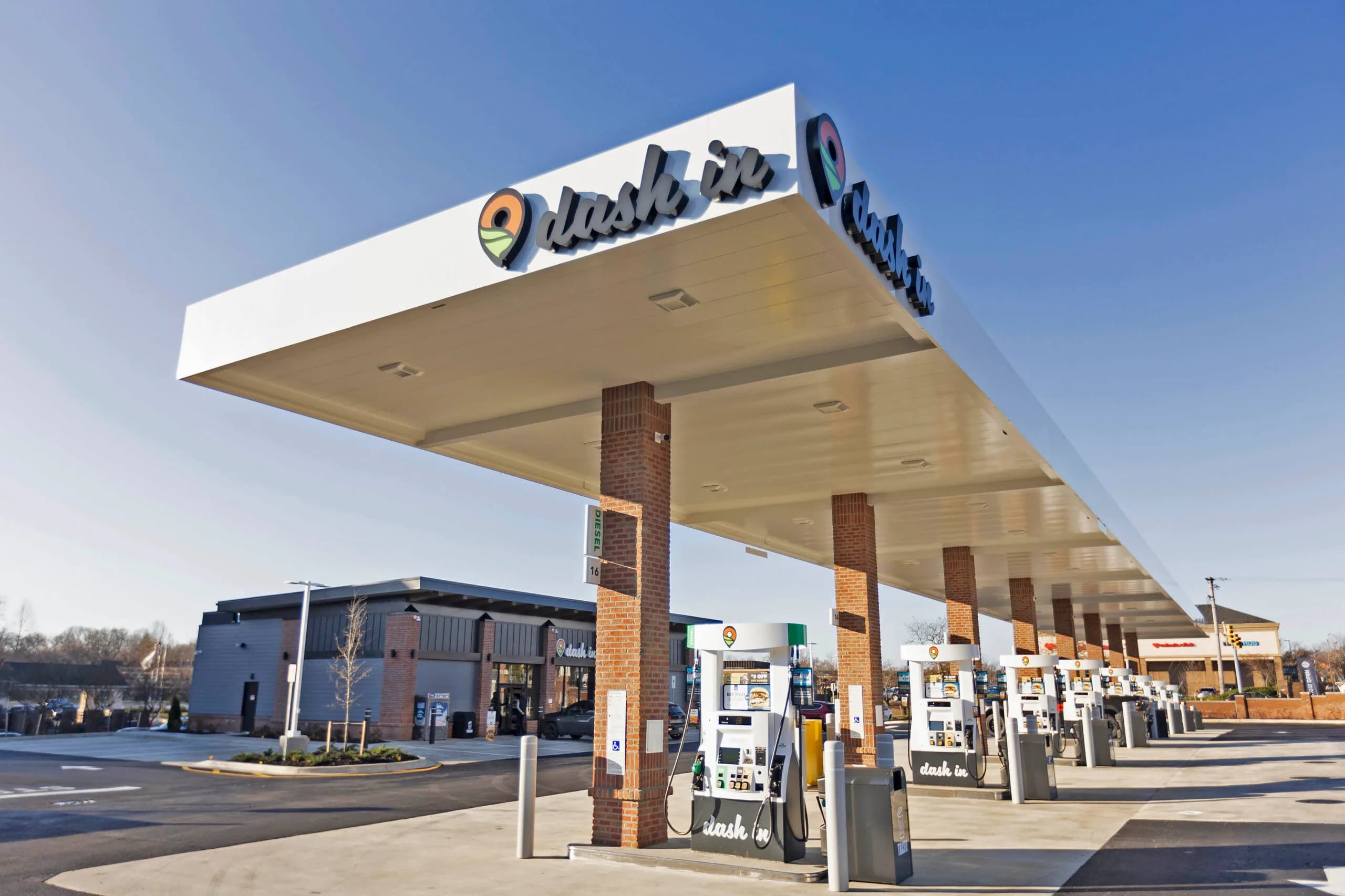 Dash In Earns Third Consecutive Spot on Fortune's 100 Best Workplaces in Retail List