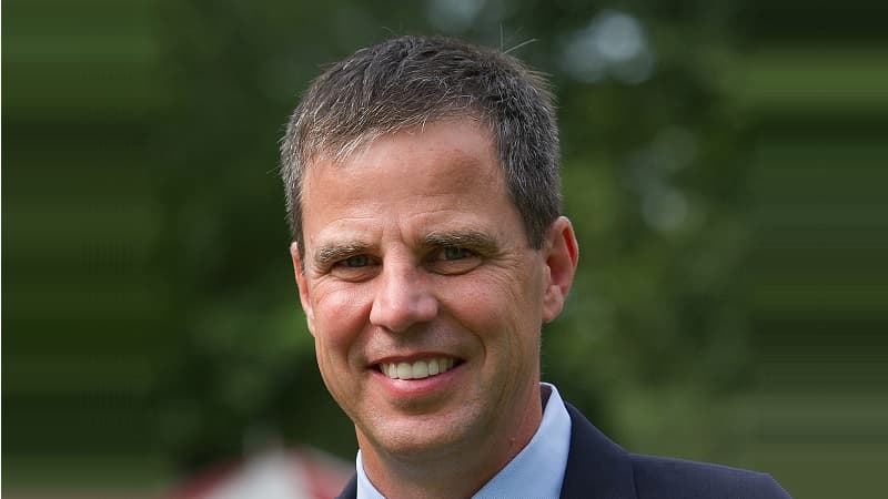 Industry Leaders Discuss Thoroughbred Racing Journalism Excellence and Regional Impact