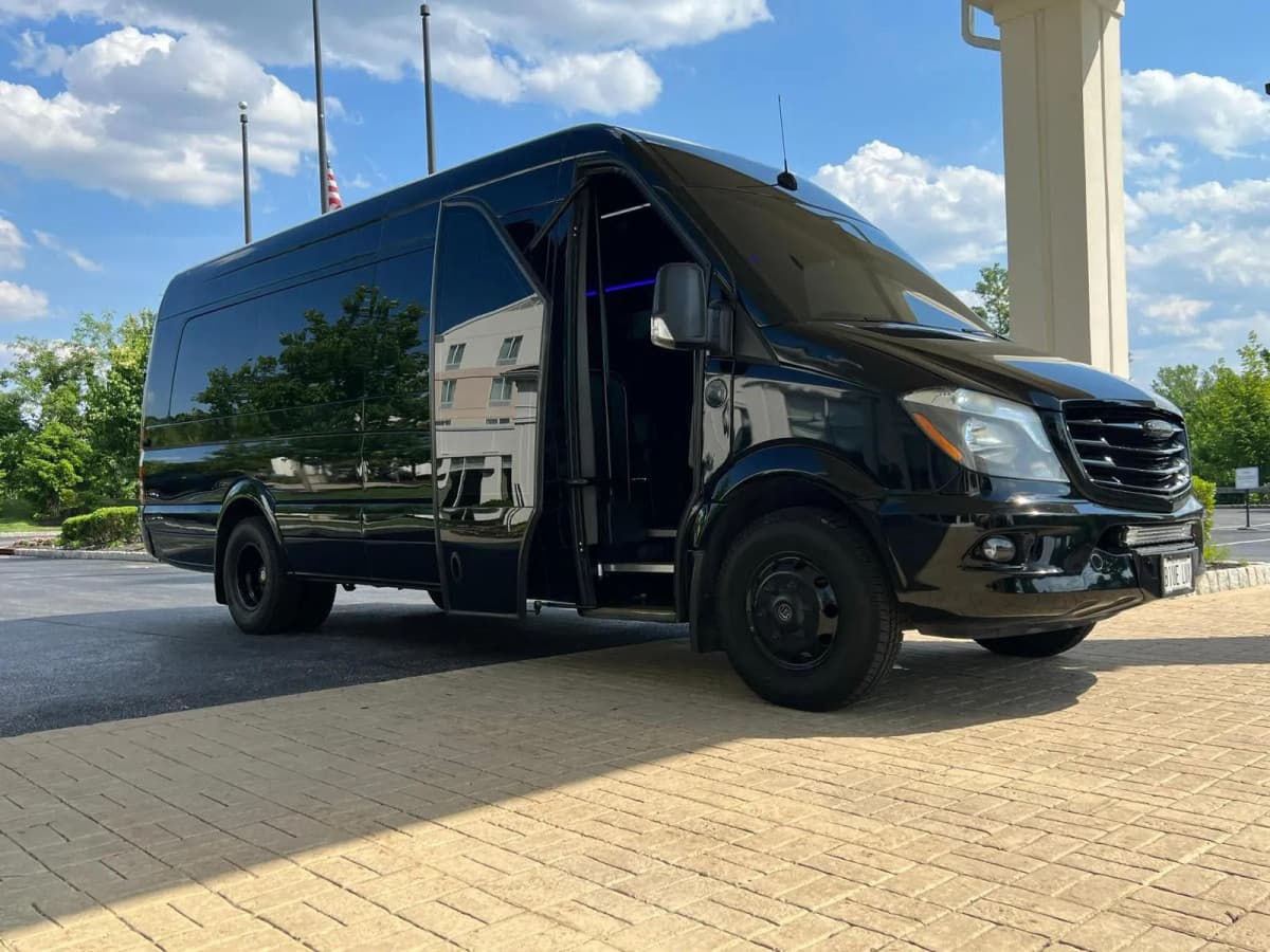 Skyline VIP Limo Launches Comprehensive Safety Enhancement Program for Luxury Transportation